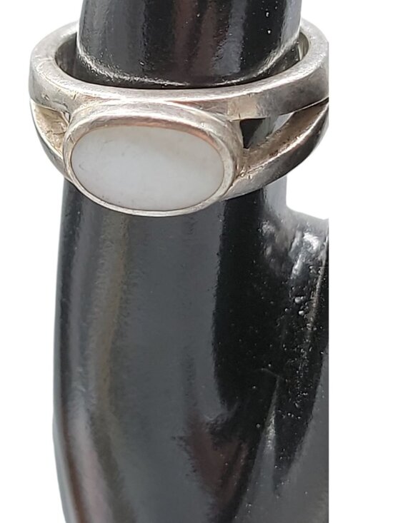 SU Jewelry - SU Sterling Silver Mother Of Pearl Ring Size 8 Band Style Thailand 925 Gemstone